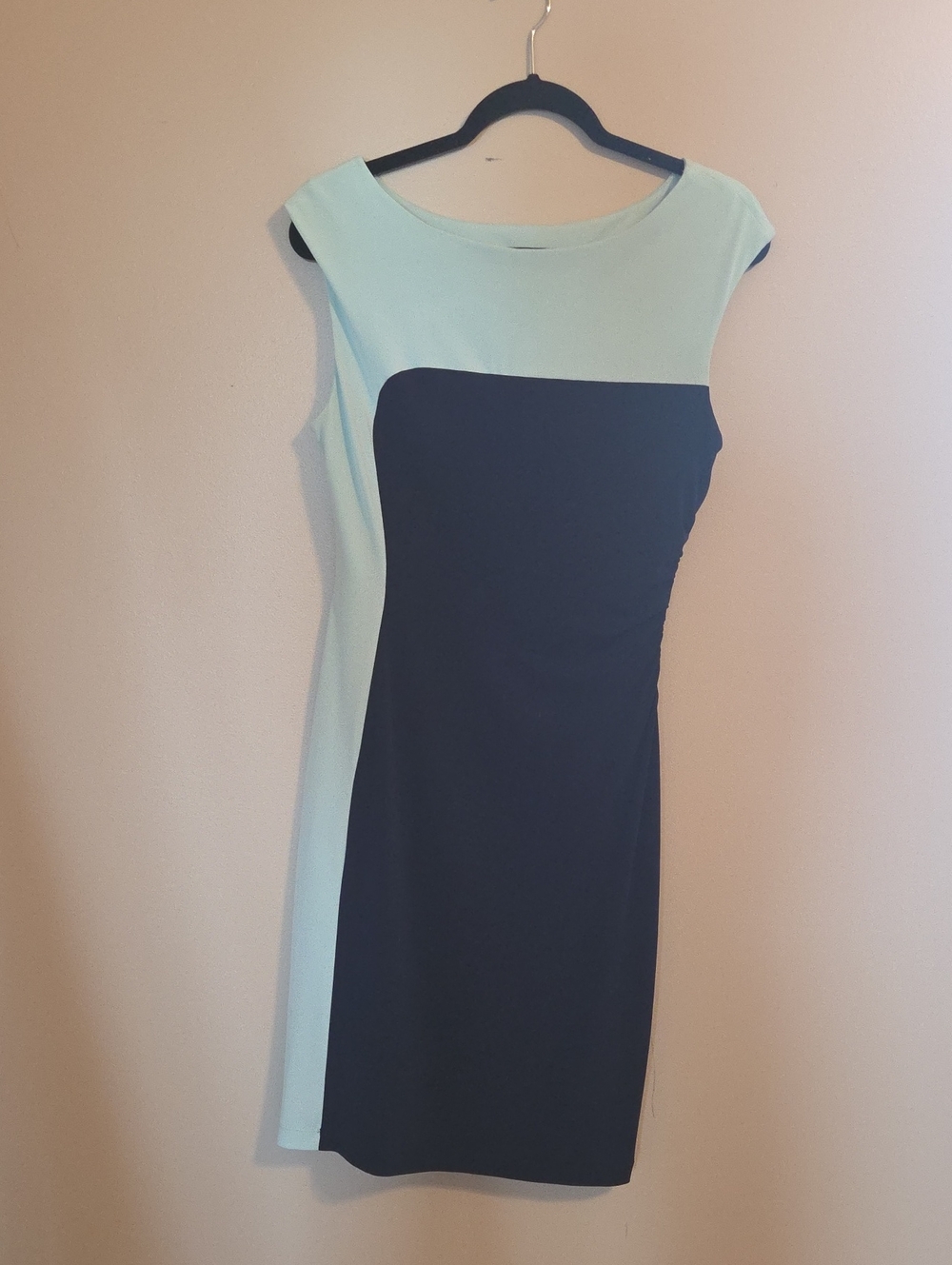 connected apparel Mint and Black Colorblock Sheath